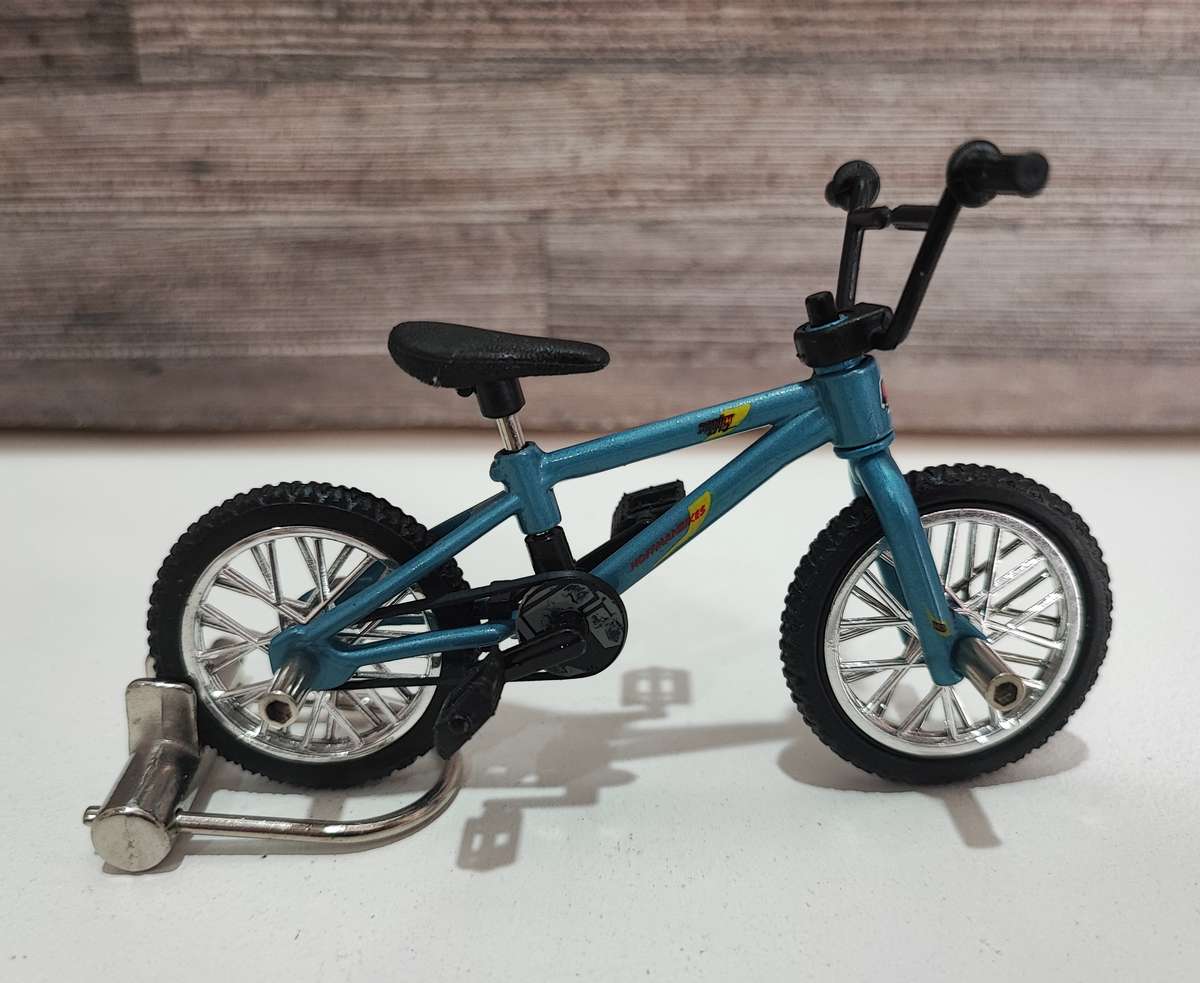 1999 Flick Trix HoffmanBikes(Light Blue) Finger BMX with Accessories