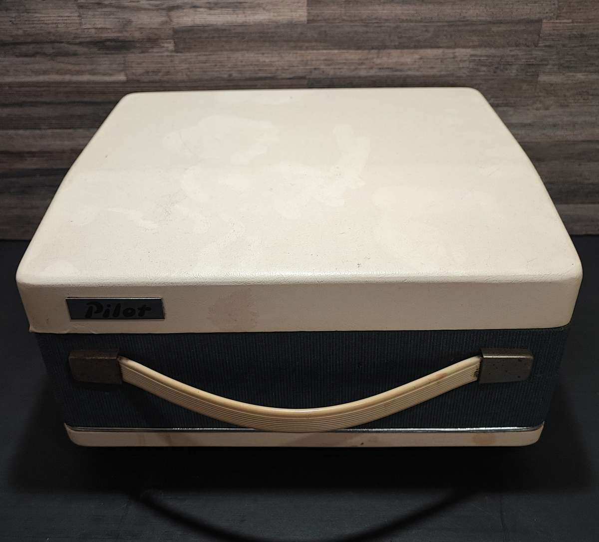 Vintage Pilot reel to reel player with extra reels