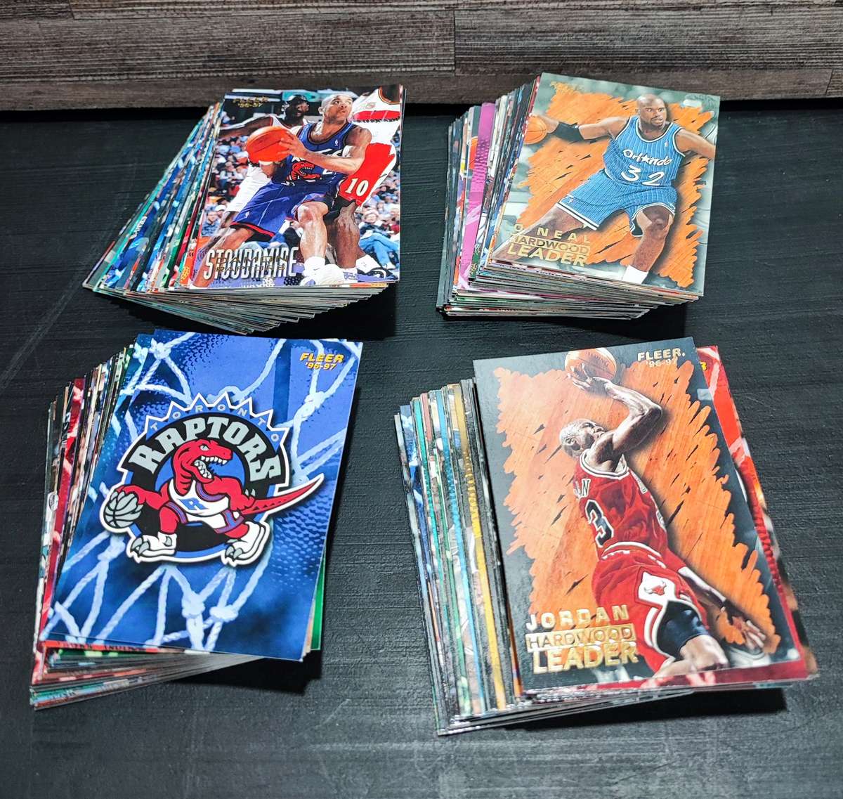 Vintage 96/97 Fleer NBA Basketball Trading Cards(250 in total)