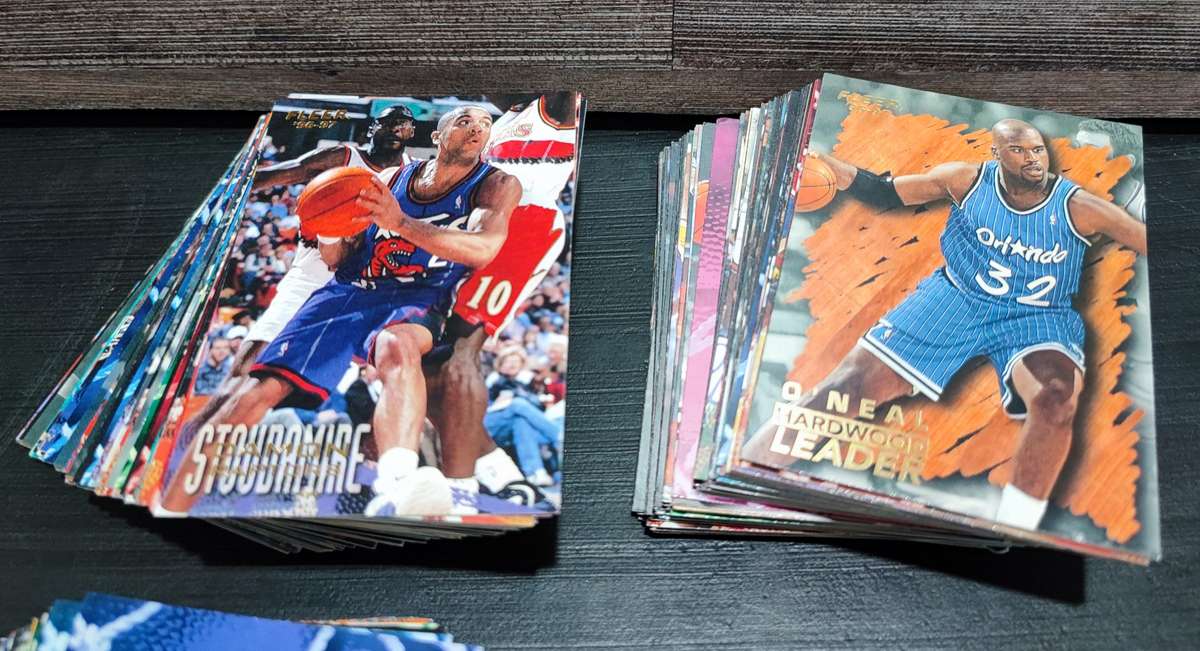 Vintage 96/97 Fleer NBA Basketball Trading Cards(250 in total)