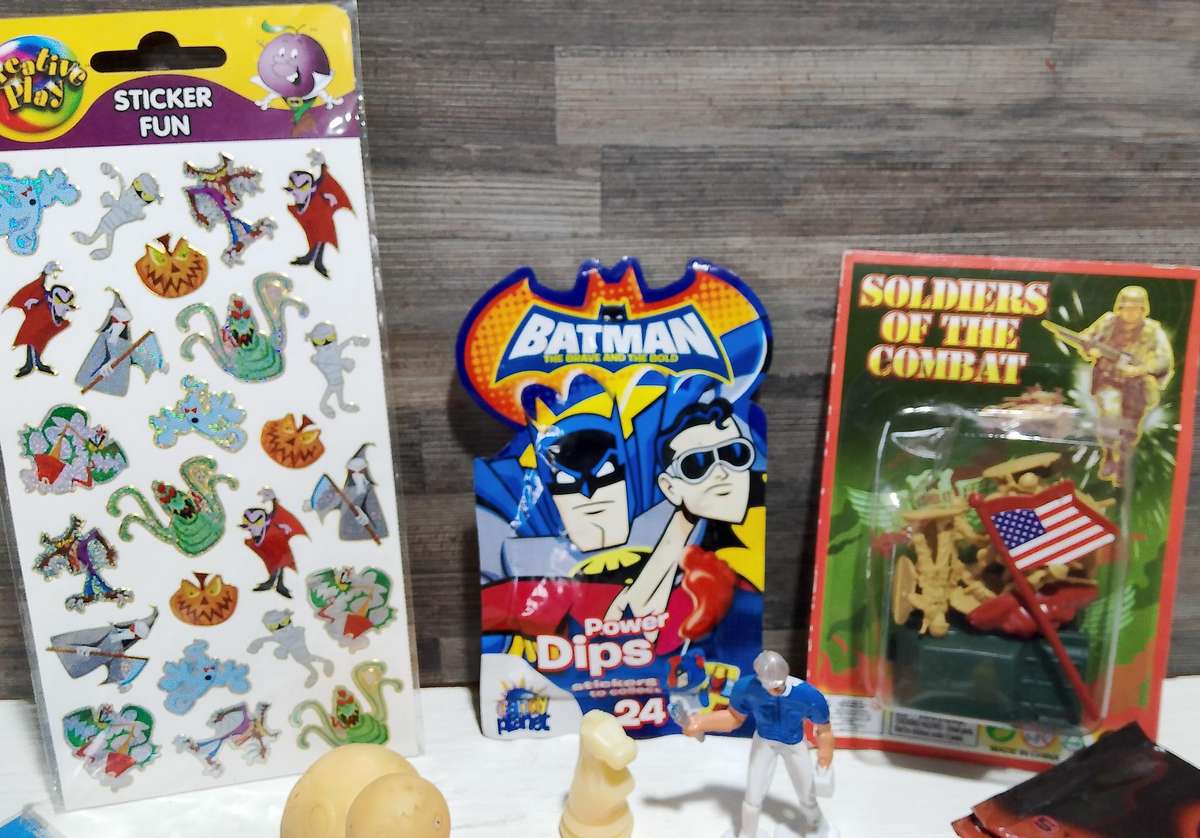 Vintage Toy Combo(Smurf, 80's Arco Airplane people and more)
