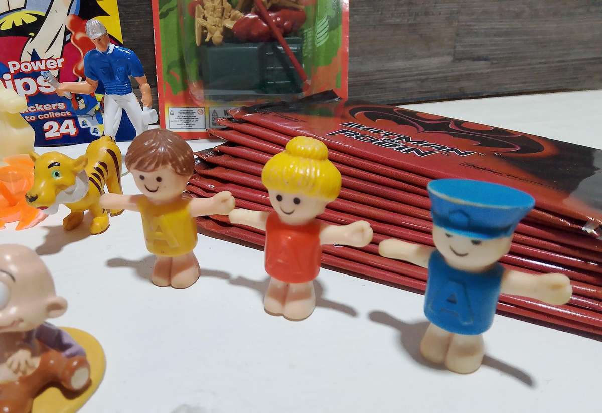 Vintage Toy Combo(Smurf, 80's Arco Airplane people and more)