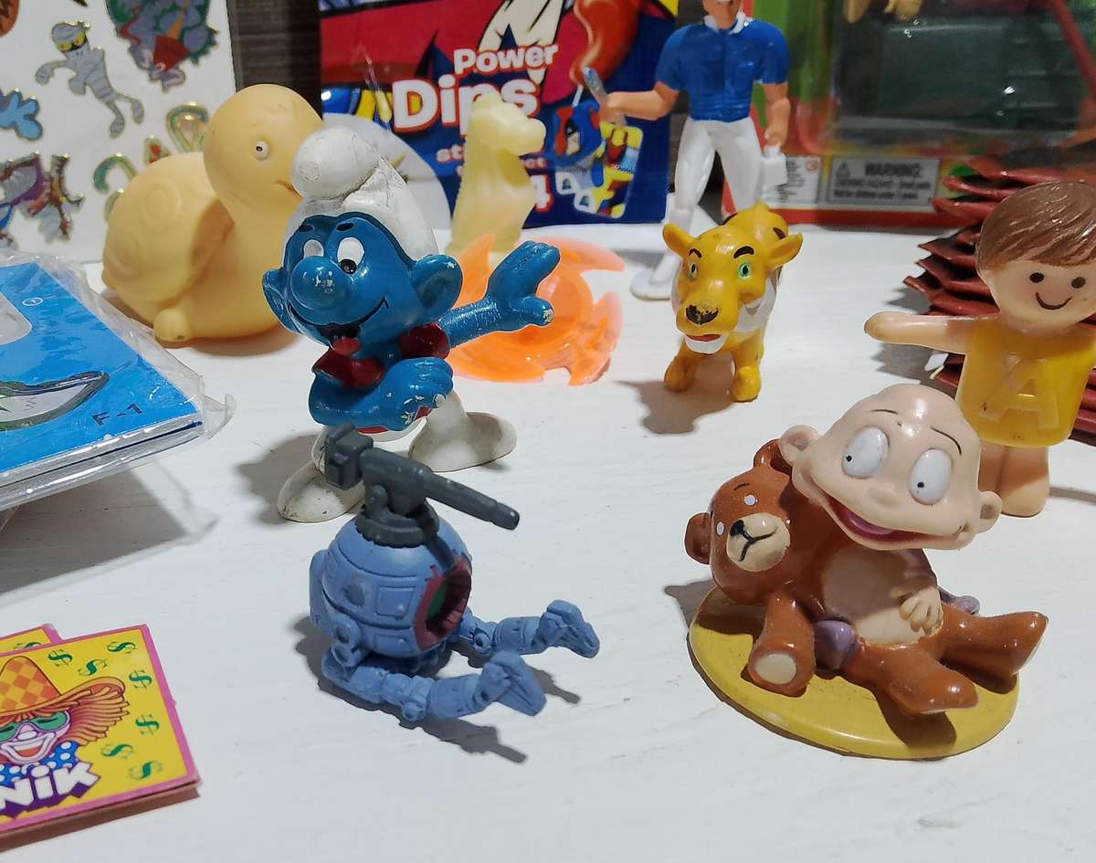 Vintage Toy Combo(Smurf, 80's Arco Airplane people and more)