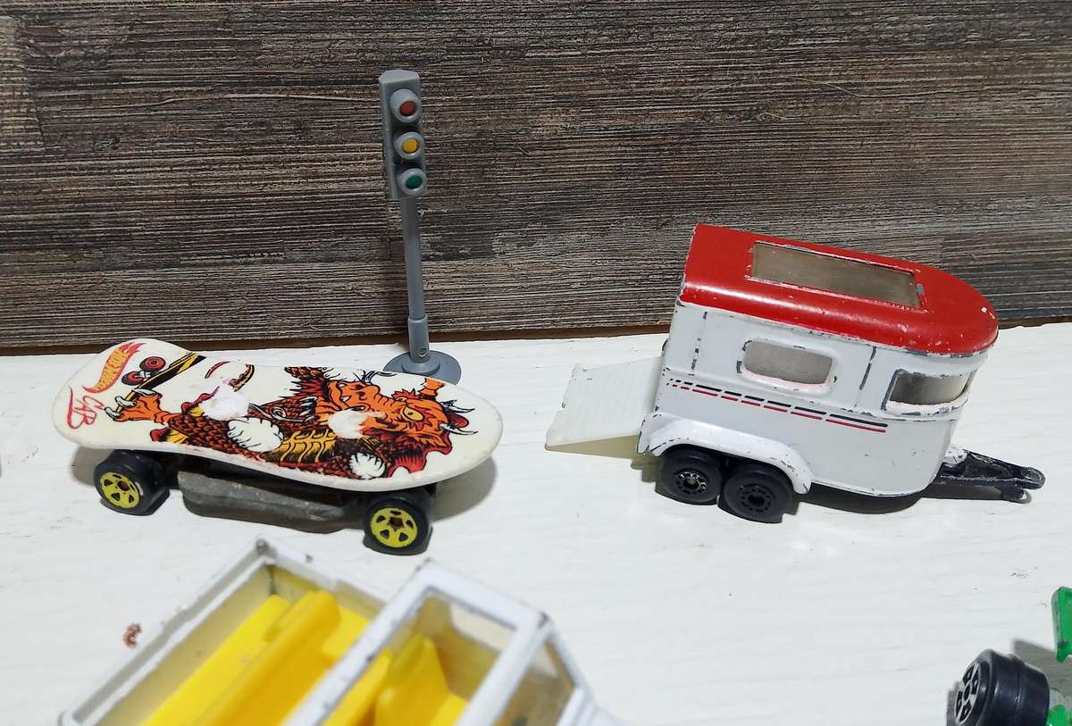 Mixed Die Cast Combo(Hot wheels, Matchbox etc)