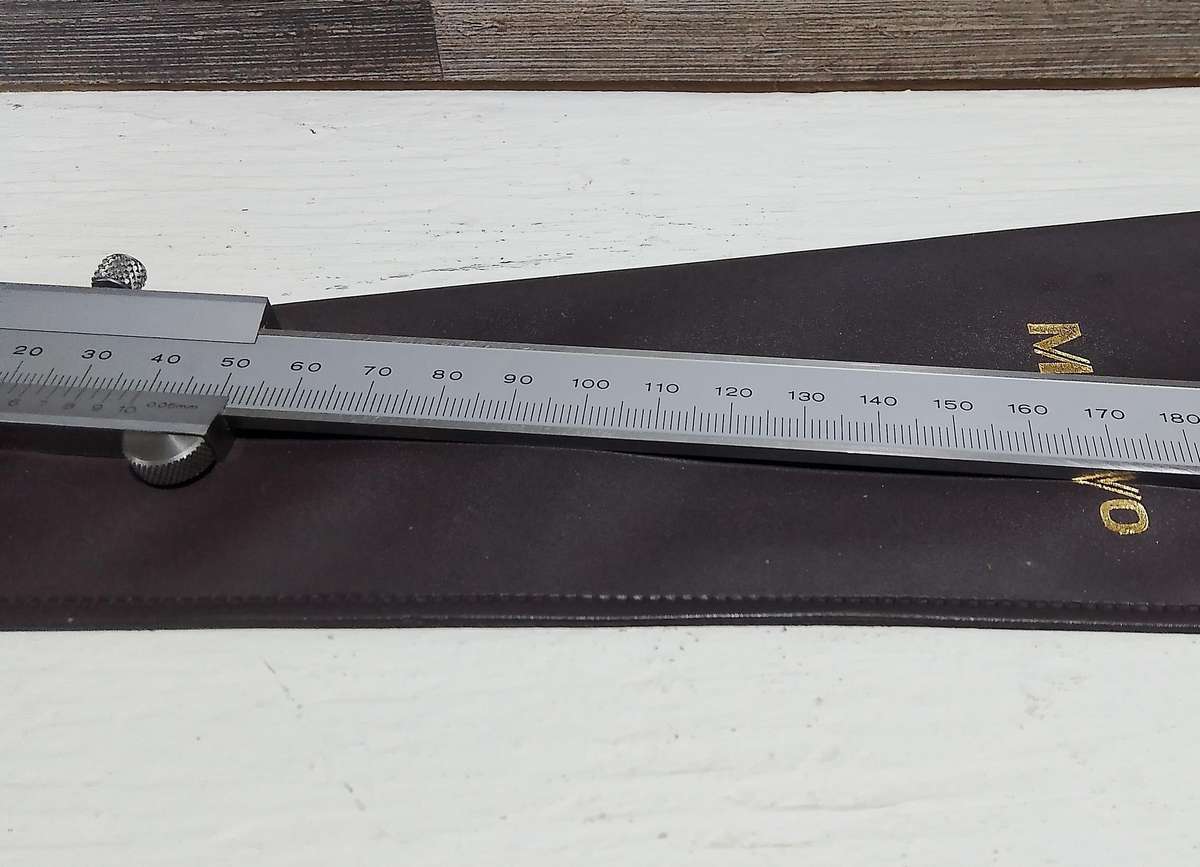 Mitutoyo Vernier Caliper 200mm/0.05