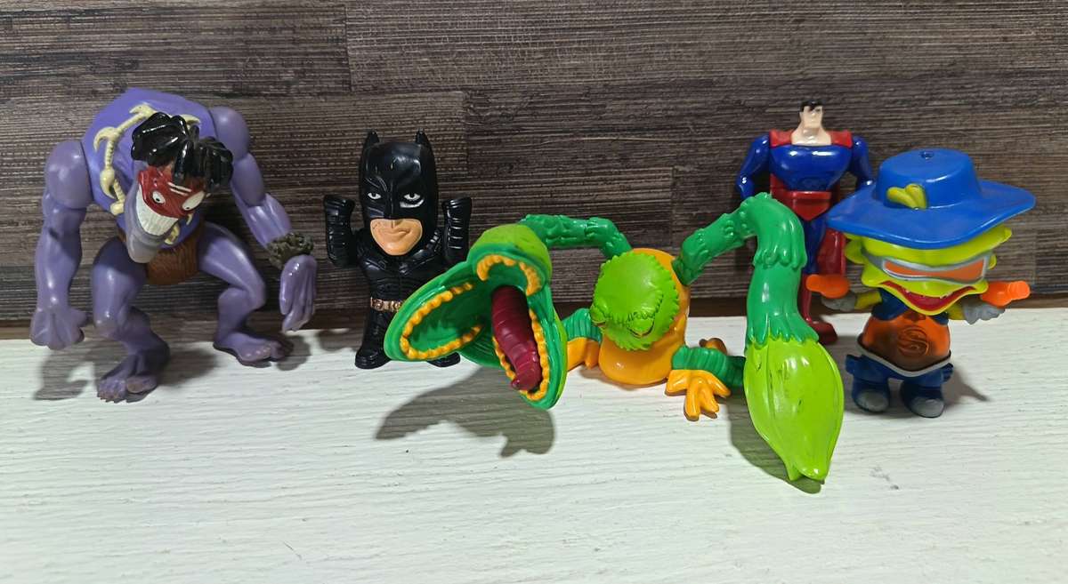 Vintage Figures Lot 2