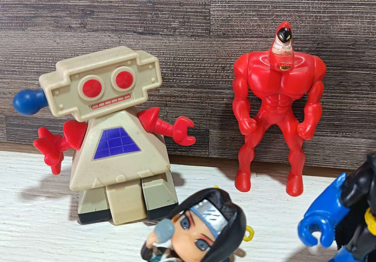 Vintage Figures Lot 1