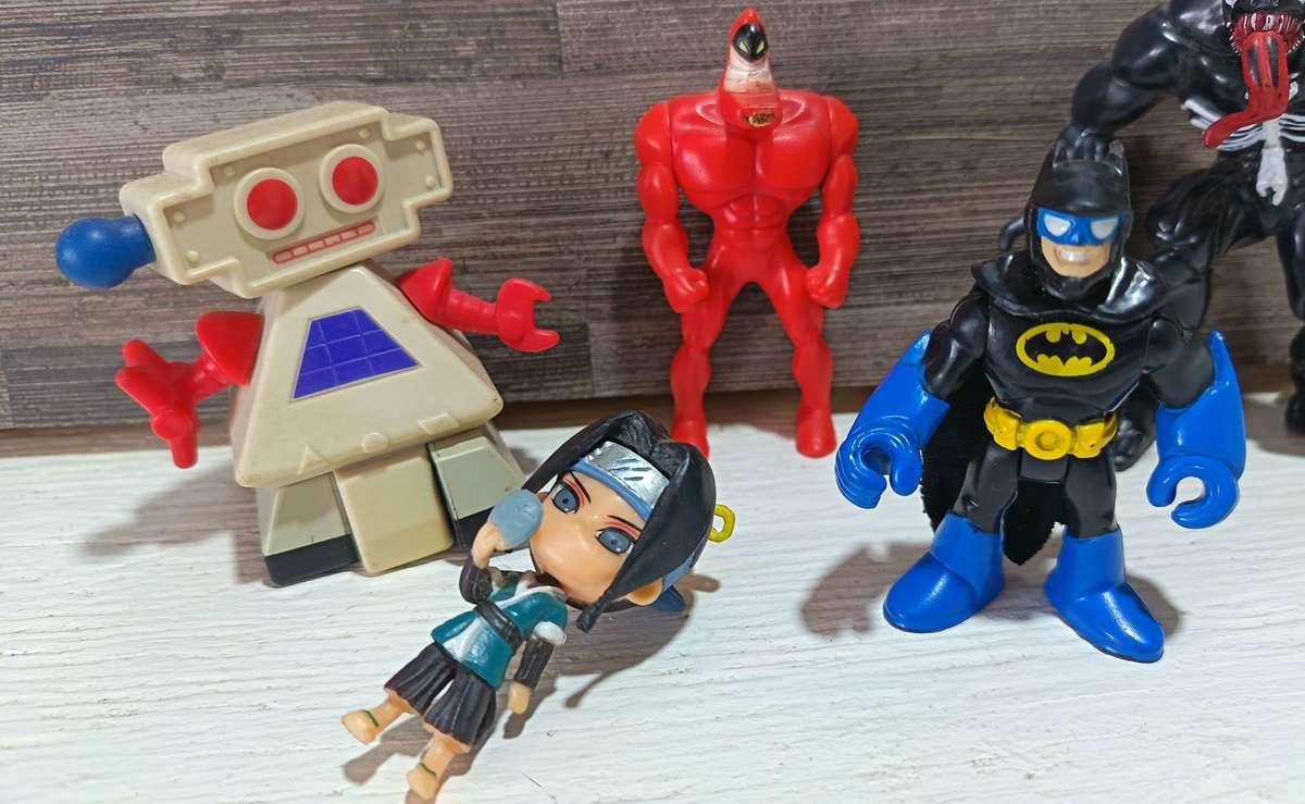 Vintage Figures Lot 1