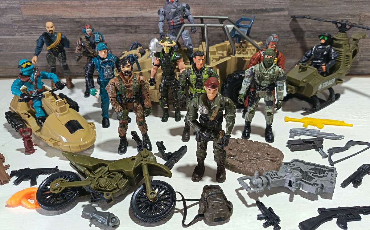 Vintage Lanard The Corps Figures and Accessories