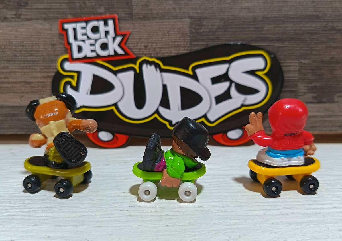 2004 Tech Deck Dudes Mini Figures Set 4