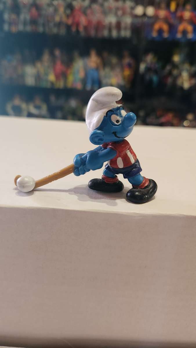 1981 Vintage Peyo Fieldhockey Smurf