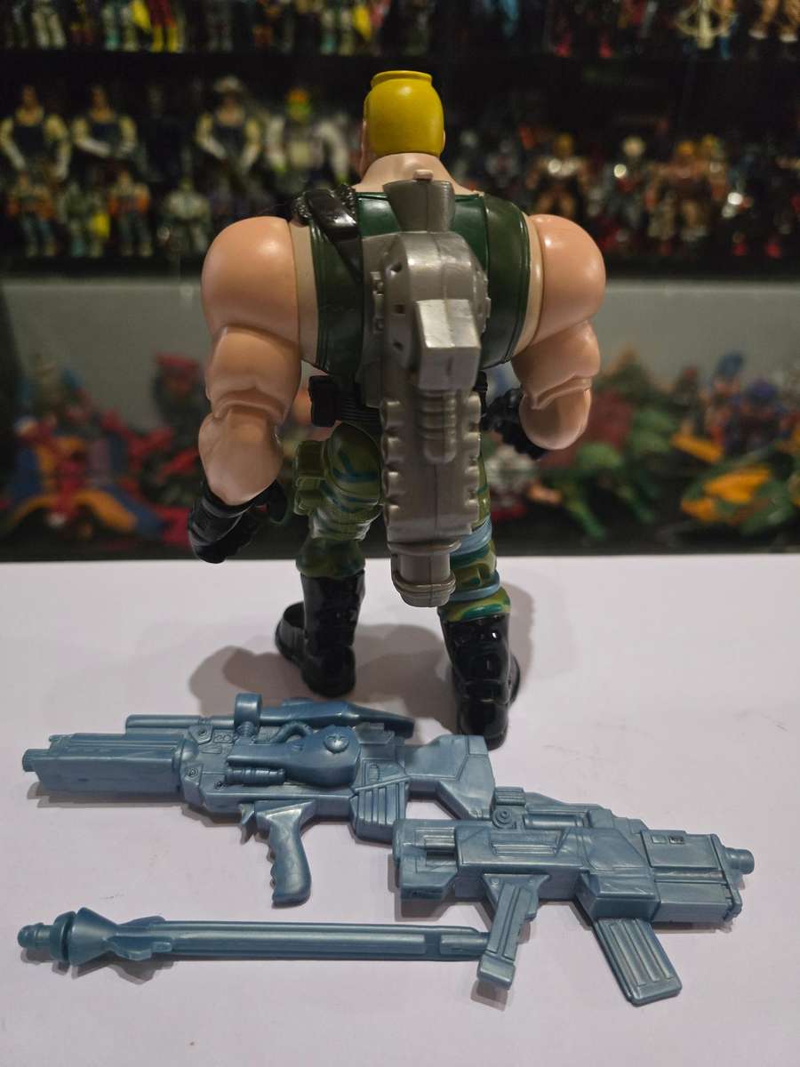 1998 Complete Brick Bazooka Small Soldiers 7` Figure