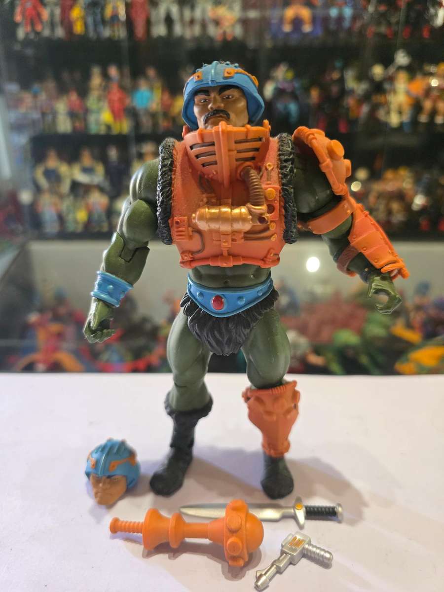 MOTUC Man At Arms Masters Of The Universe Classics Figure He-Man