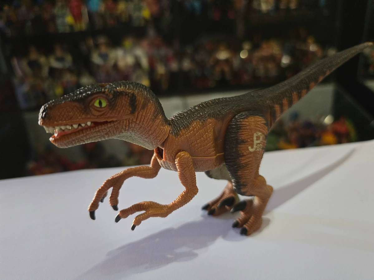 1993 Kenner Jurassic Park Velociiraptor Vintage Figure