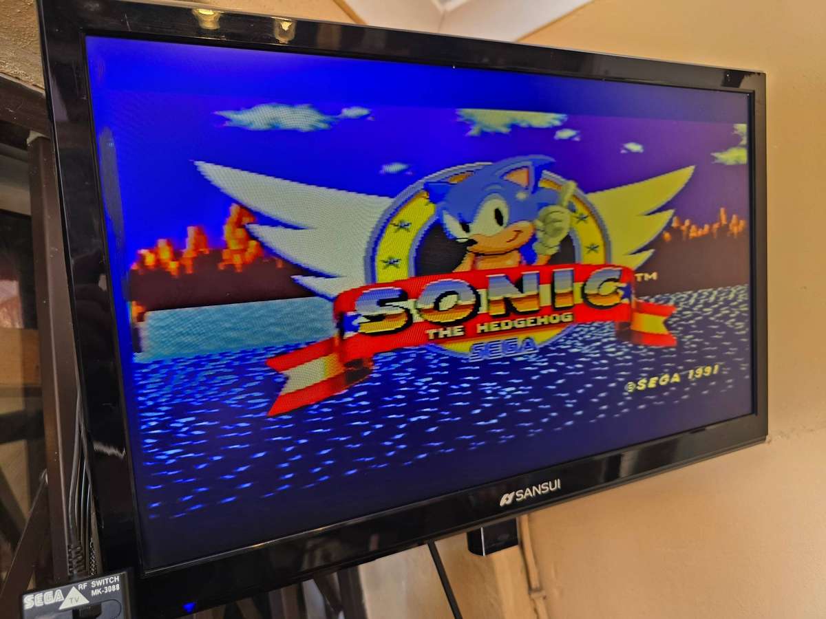 Sega Mega Drive 16-Bit Console With x2 Controllers