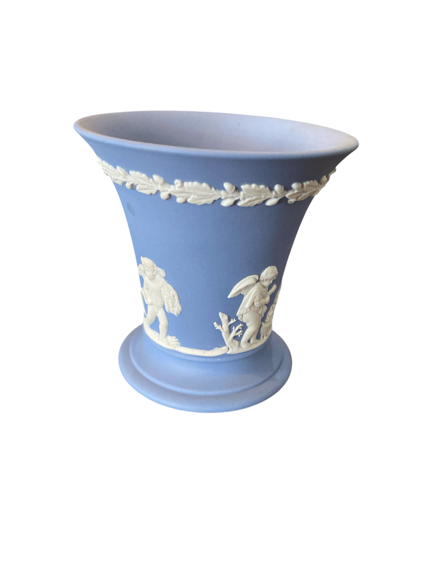 Wedgewood vase (8cm)