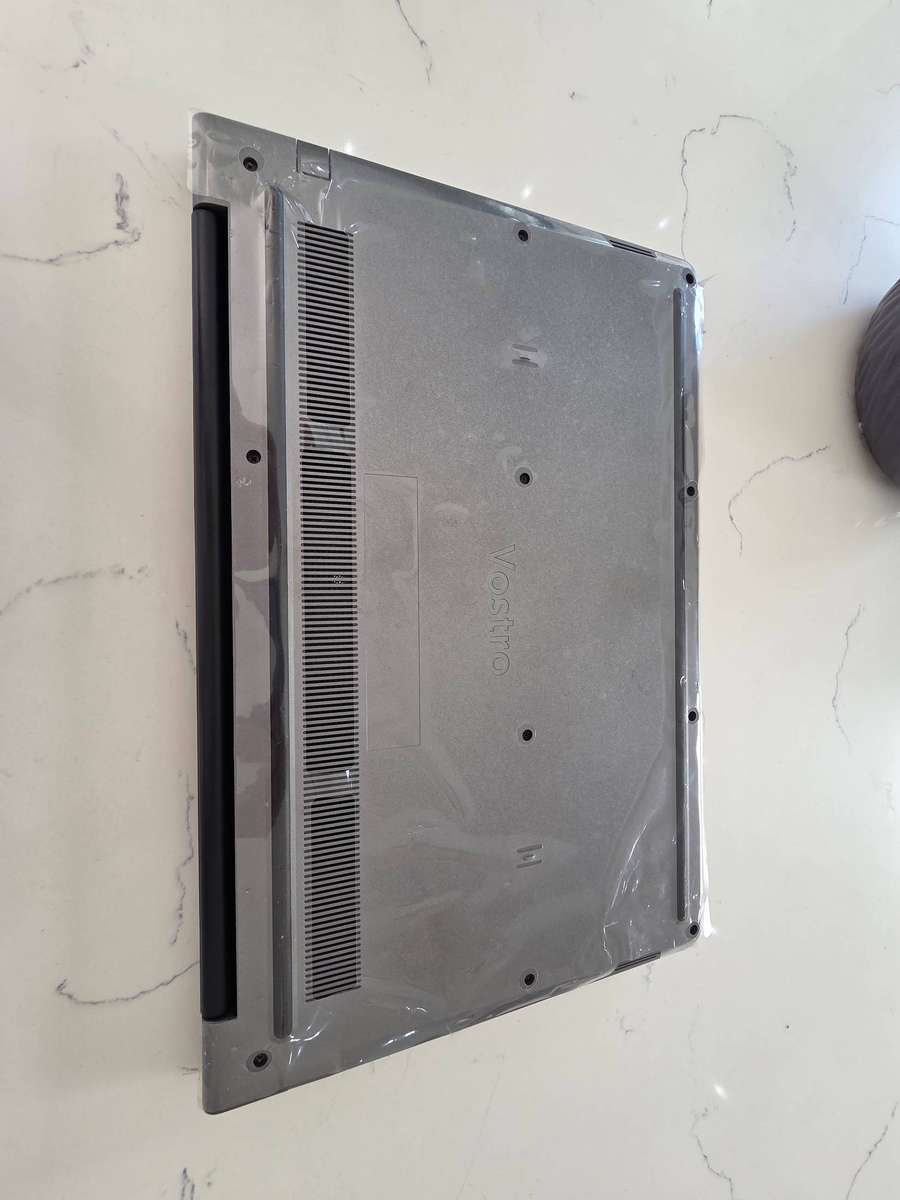 DELL VOSTRO i5 16GB RAM 256GB M.2 SSD 15.6INCH LAPTOP