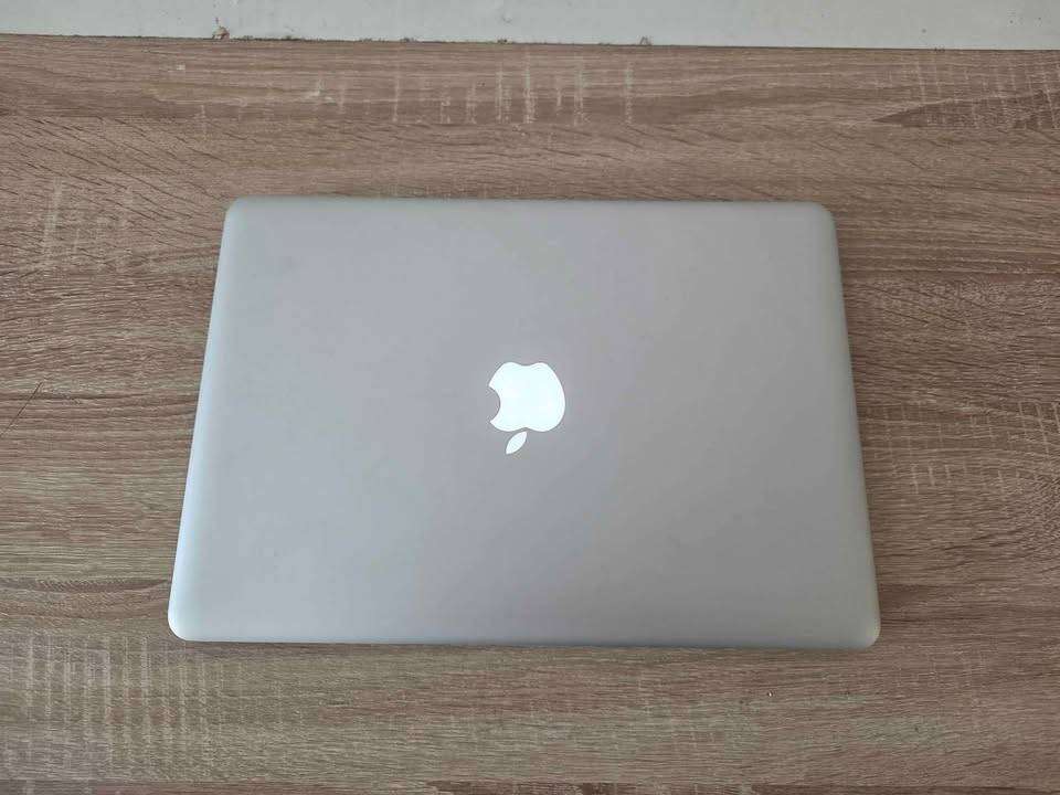 Apple Macbook Pro MID 2012 i5 16GB Ram 240GB SSD 13inch