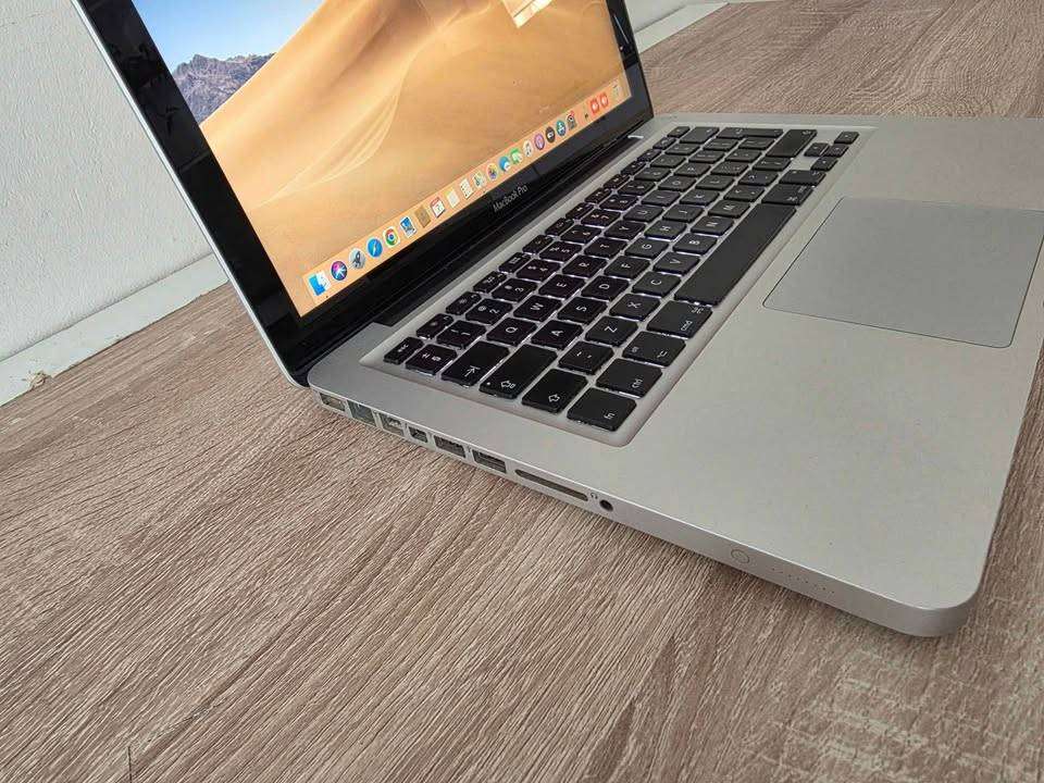 Apple Macbook Pro MID 2012 i5 16GB Ram 240GB SSD 13inch
