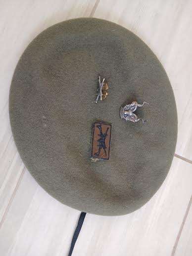 SWATF - SWA MILITARY BERET + 1X AREA FORCE + 2X MARKSMAN BADGES - LOT