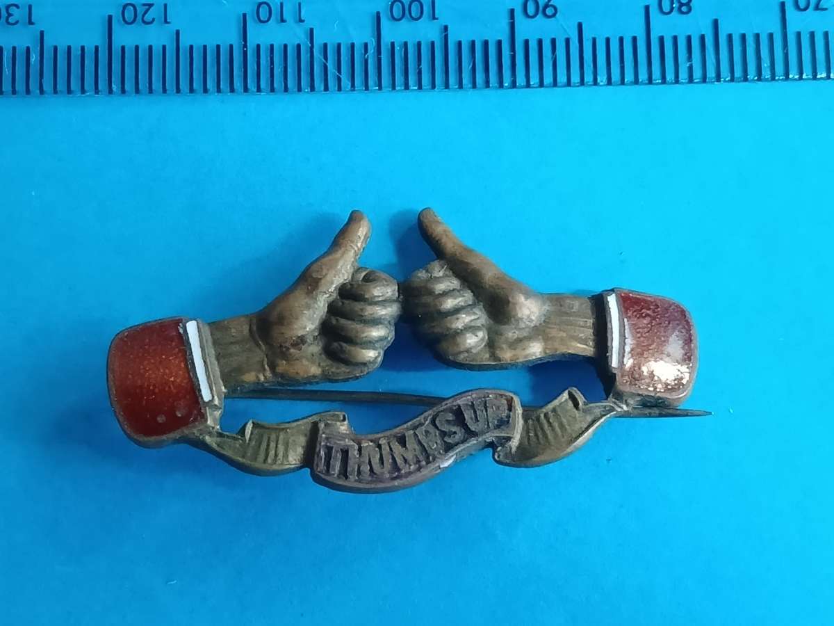 Thumbs Up Pin / Badge