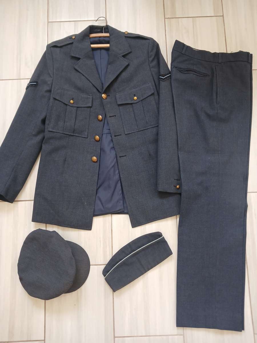 SA Airforce Tunic Uniform + Pet + Side Cap - Lot