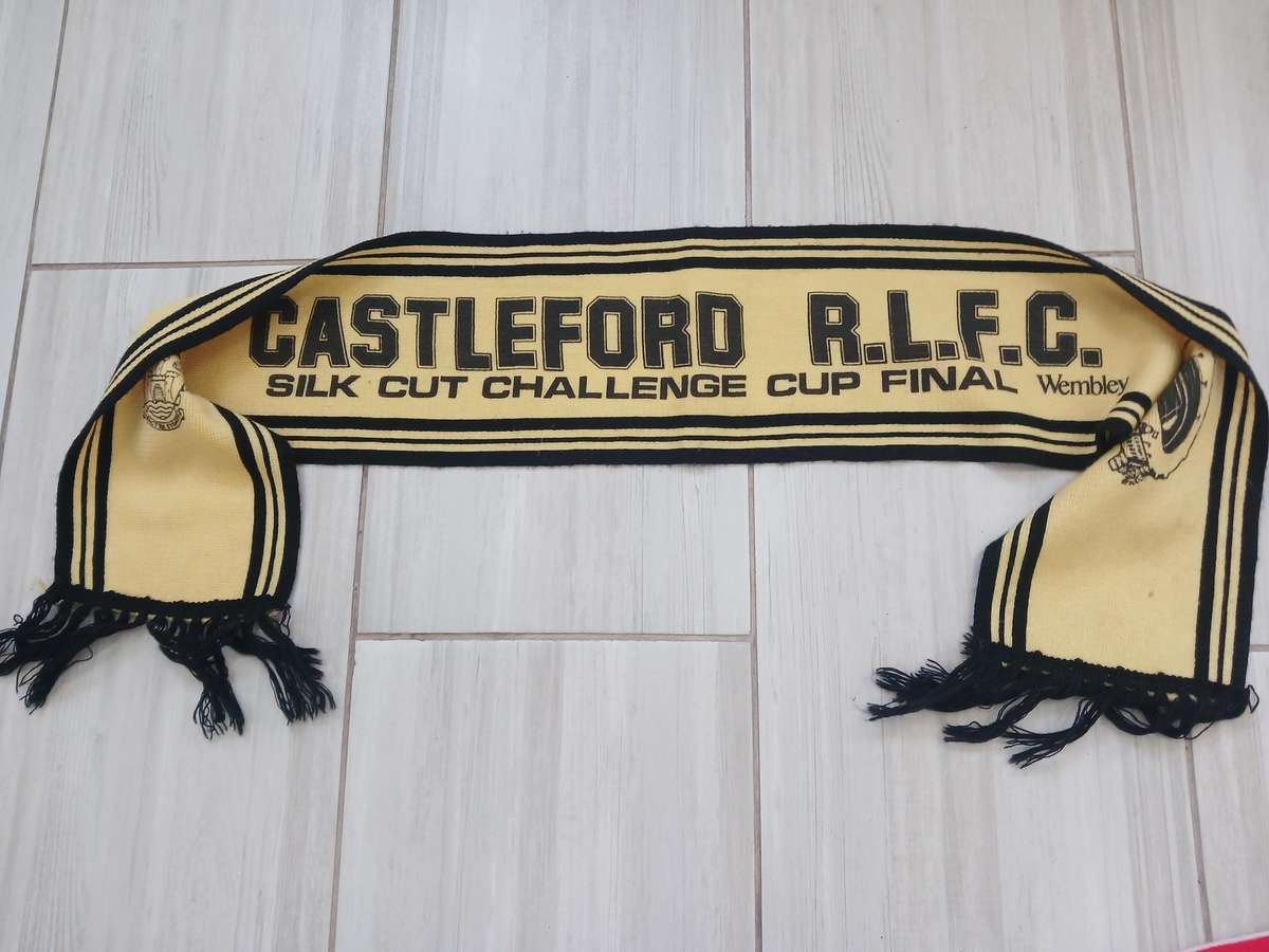Rugby Scarf / Serp - CASTLEFORD R.L.F.C. Wembly