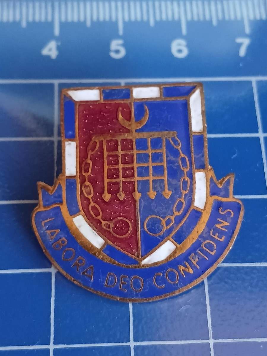 School Unknown - no Pin