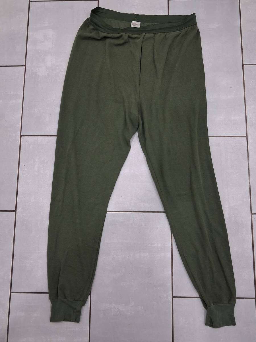 Military Green Thermal Long Johns Size 99-115 (New)