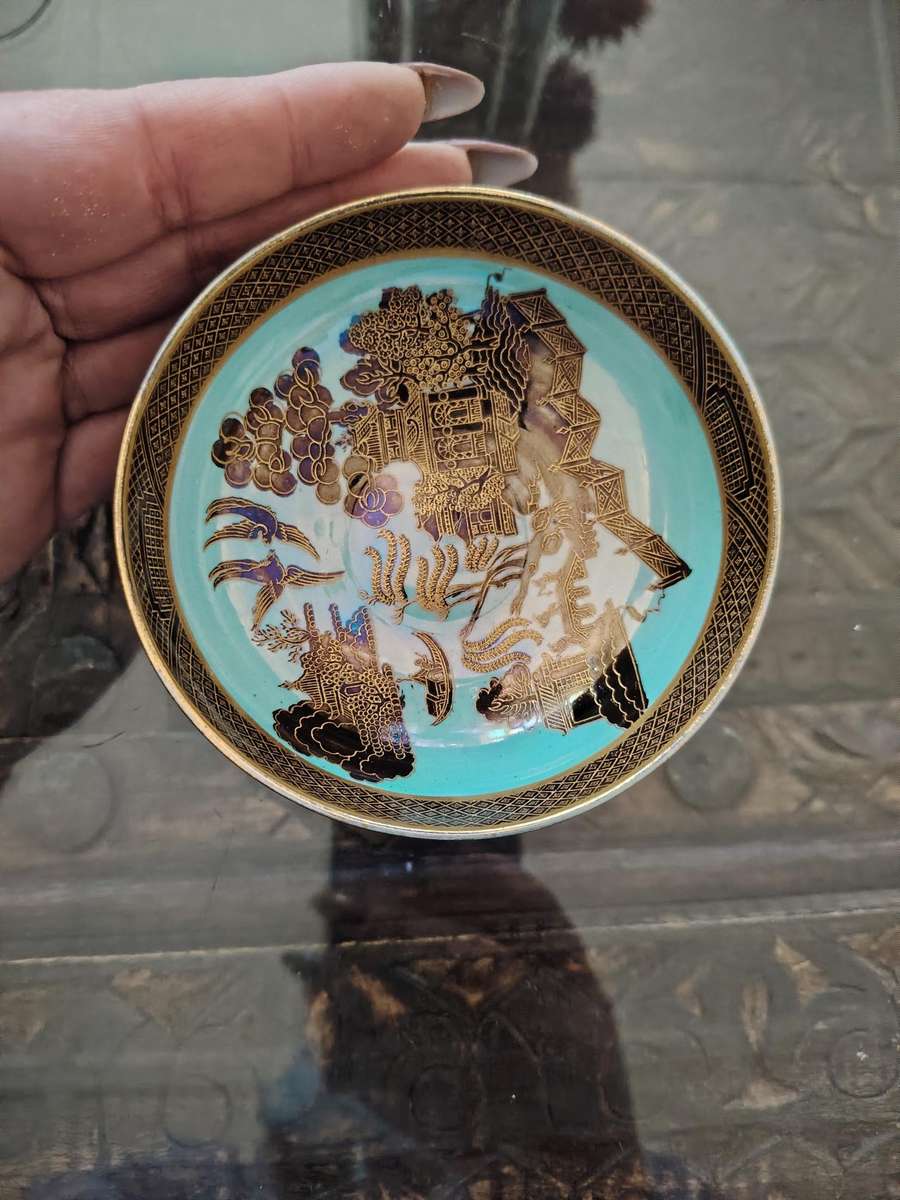 Beautiful small Carlton ware bowl