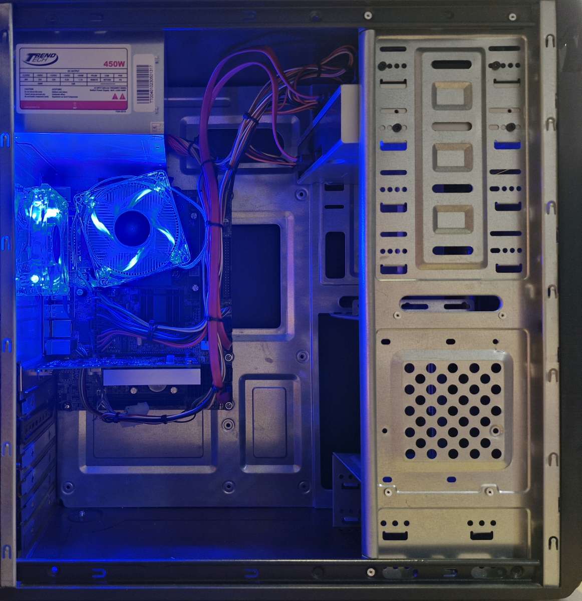 Windows 10 Desktop PC, GT1030 1Gb GPU, C2Duo E8400 CPU, 4Gb RAM, 250Gb SSD, DVD