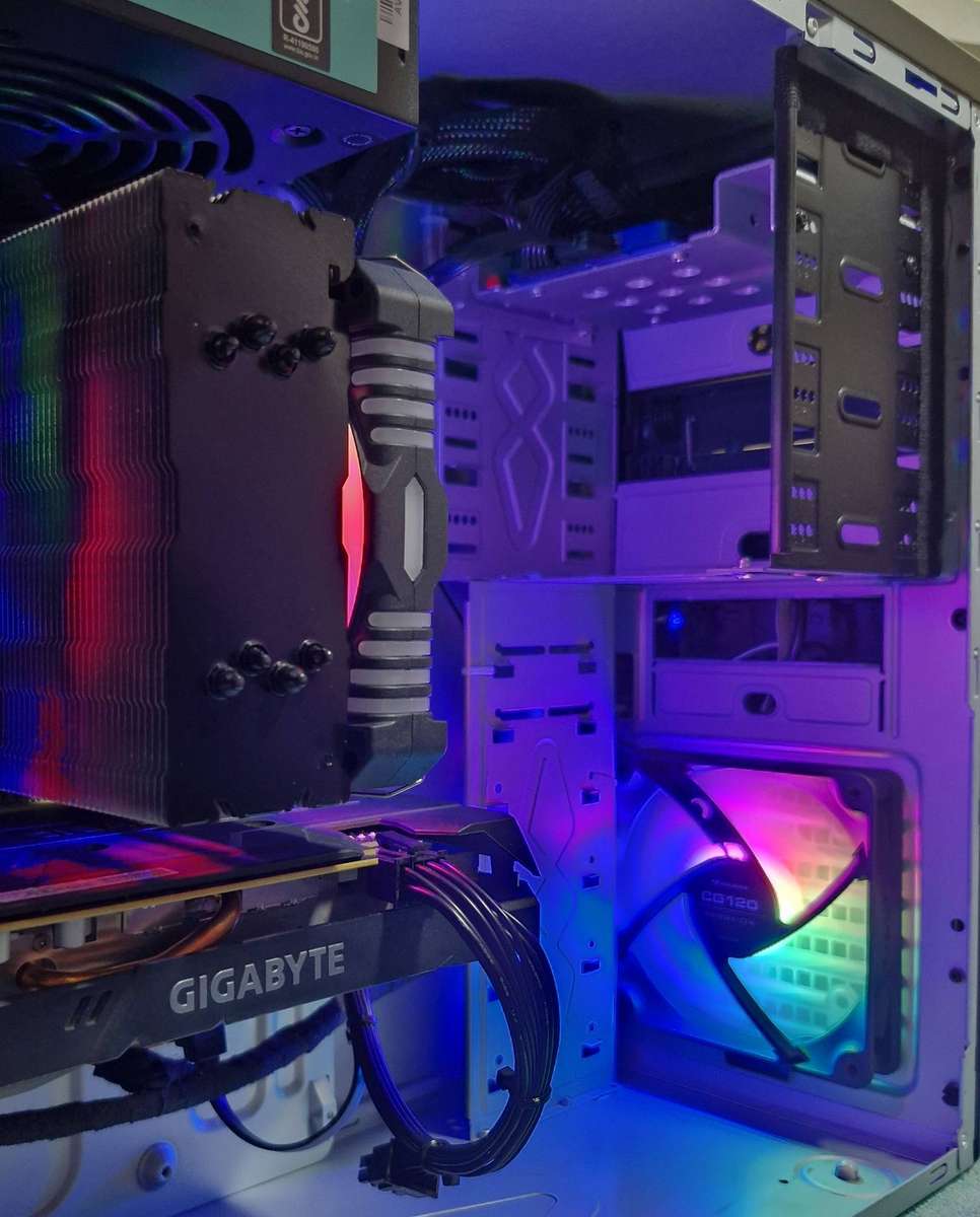 Gaming PC with ARGB, GTX 1660 Ti 6Gb GPU, i5-4590 CPU, 16Gb RAM, 512Gb SSD, Win 11 Pro