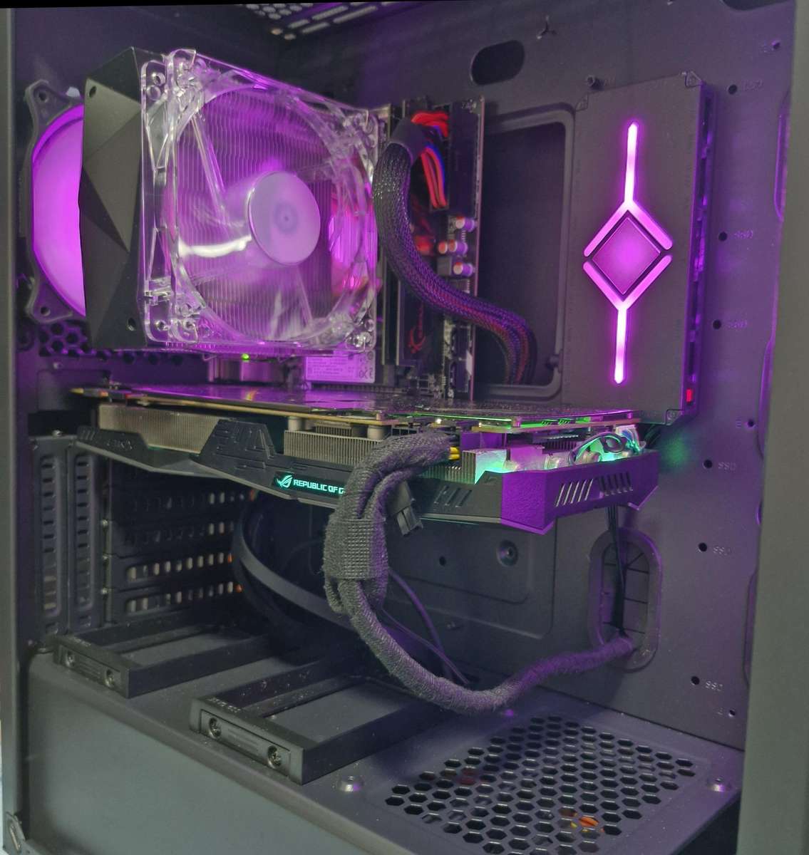 Gaming PC with ARGB, GTX1080 8Gb GPU, i5-10400 CPU, 16Gb RAM, 512Gb NvMe, Win 11 Pro