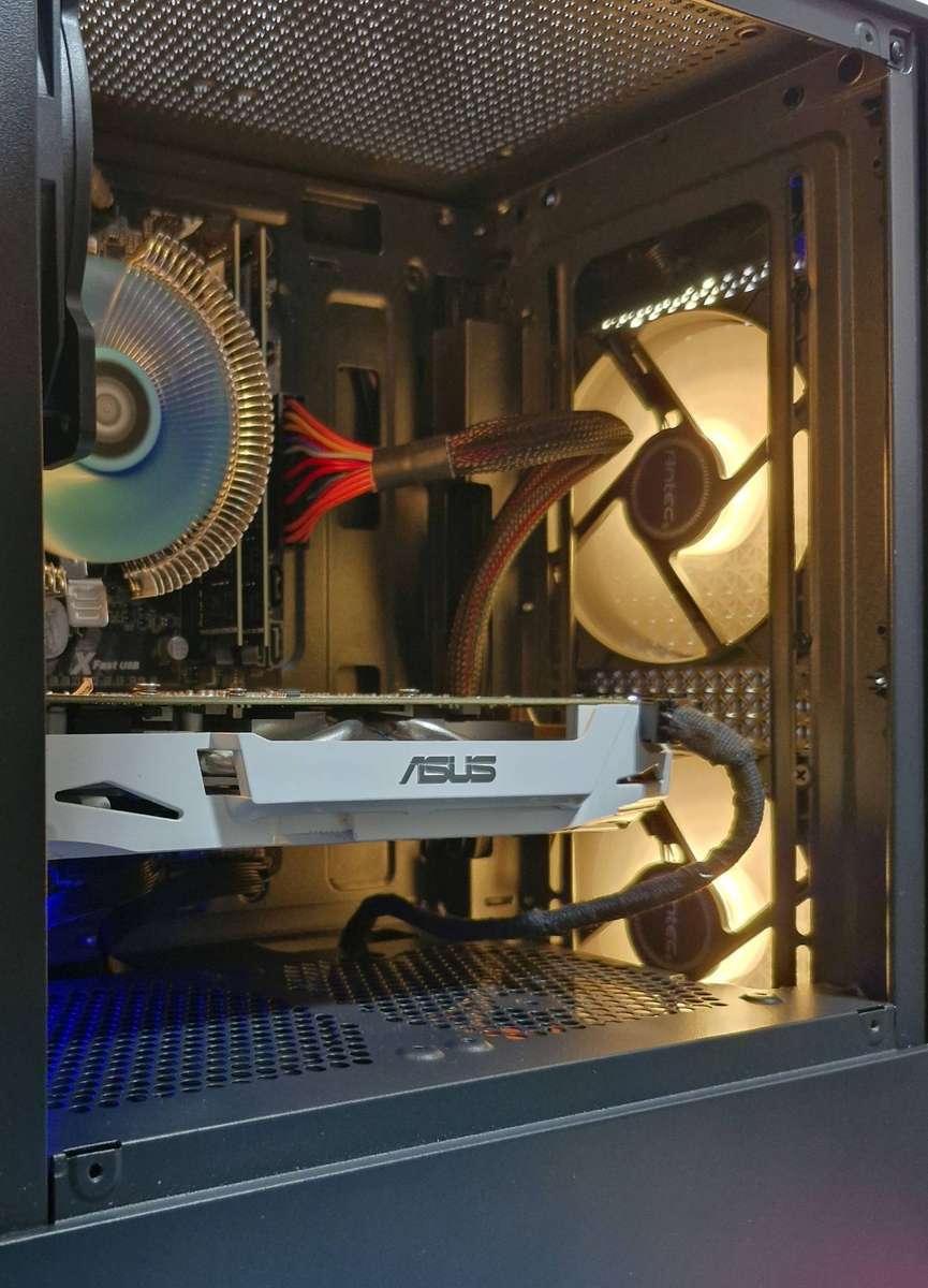 Gaming PC with ARGB, GT1060 6Gb GPU, i5-4590 CPU, 16Gb RAM, 512Gb NvMe, Win 11 Pro