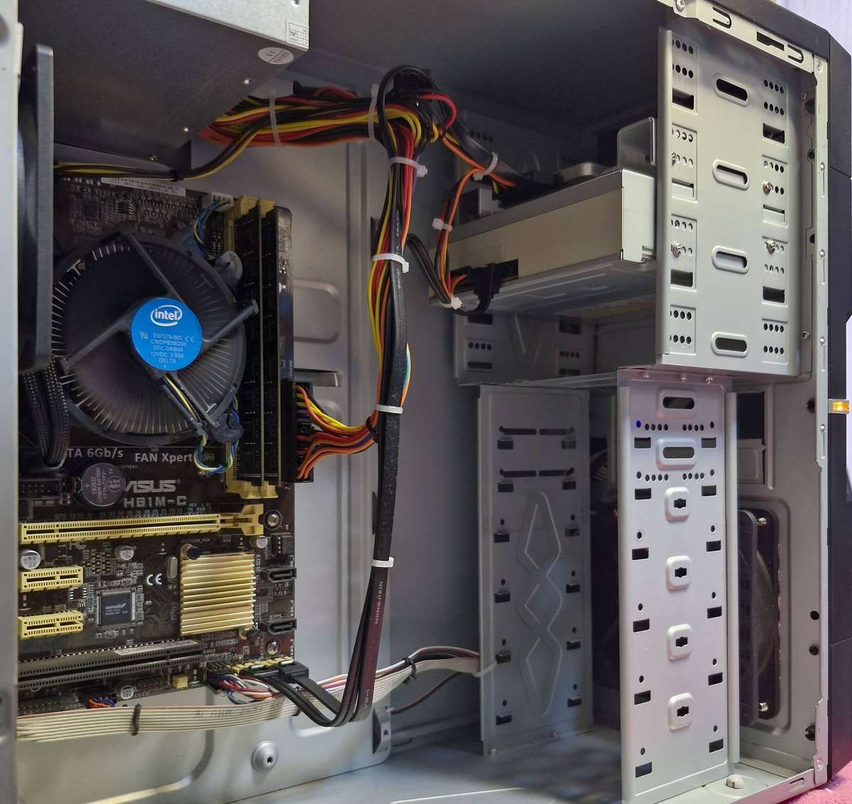 Windows 11 desktop PC, H81M M/B, i5-4460 CPU, 8Gb RAM, 256Gb SSD, DVD, no GPU, Win 11 Pro