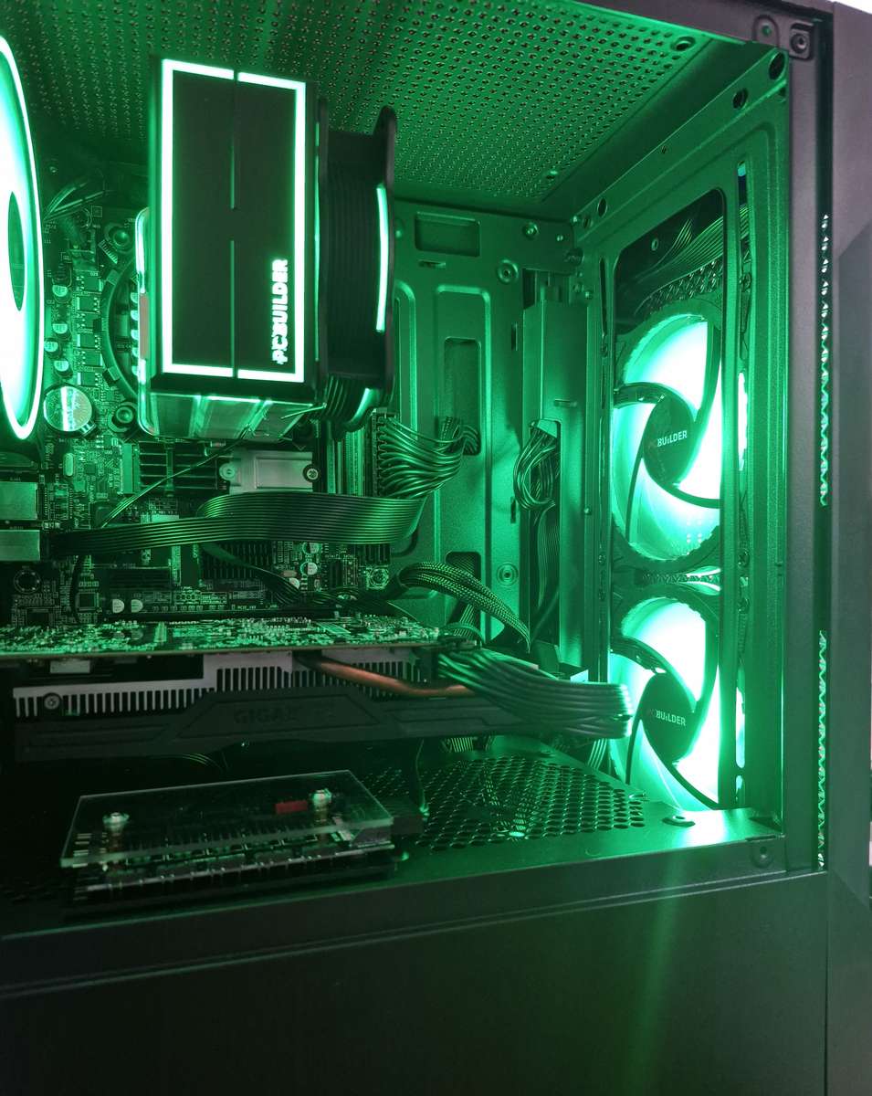 Gaming PC with ARGB, GTX1060 6Gb GPU, i5-4590 CPU, 16Gb RAM, 512Gb NvMe, Win 11 Pro