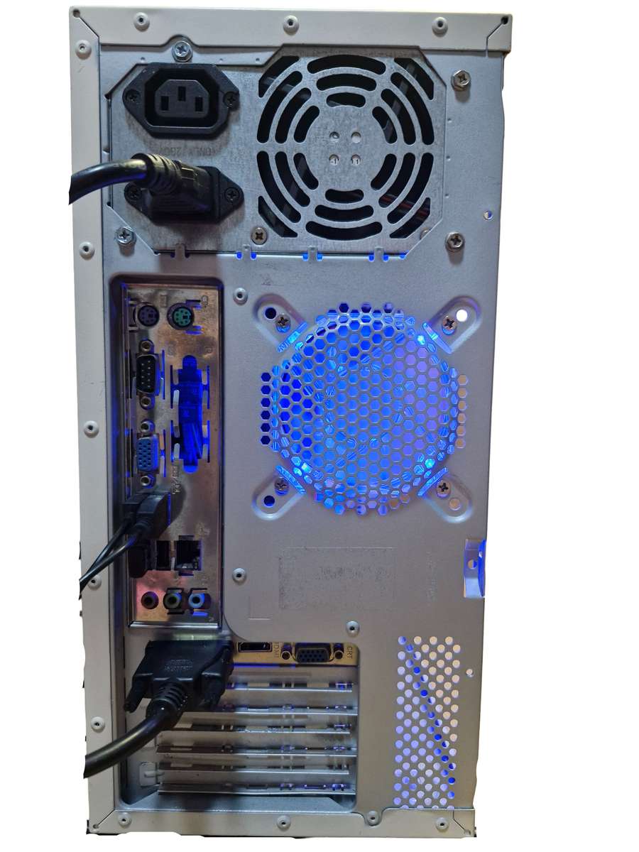 Windows 10 Desktop PC, GT 440 1Gb GPU, Core2 Duo CPU, 4Gb RAM, 120Gb SSD, DVD, Win 10 Pro