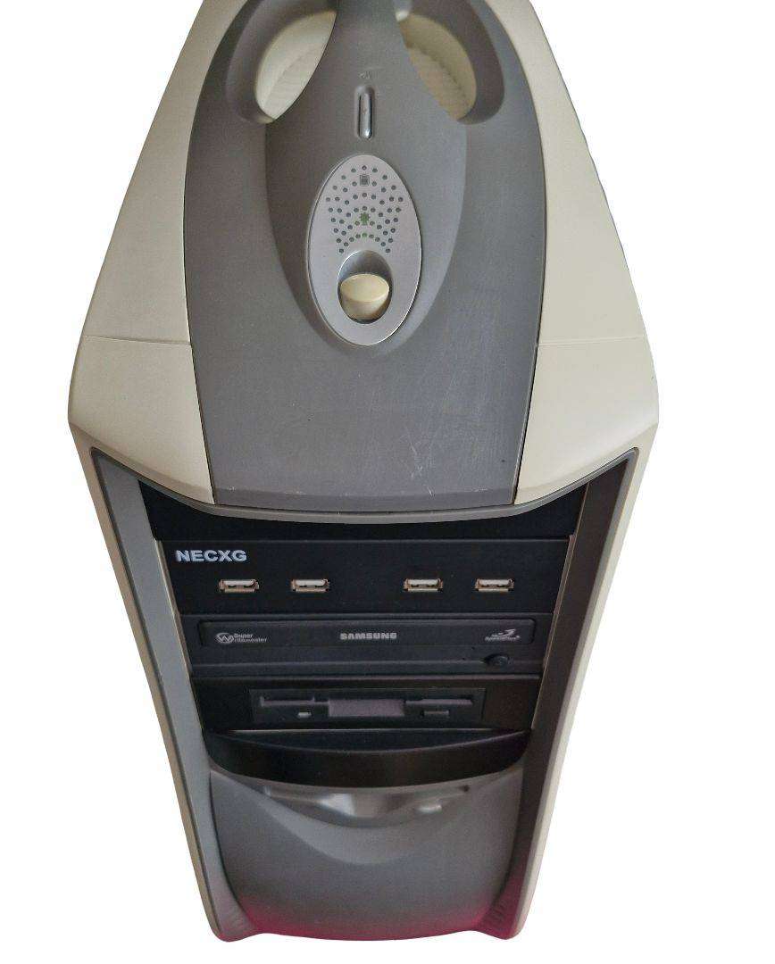 Vintage XP 32bit Desktop, GF 7300 GT 256Mb GPU, P4 640 CPU, 4Gb RAM, 120Gb SSD, DVD, Win XP32bit