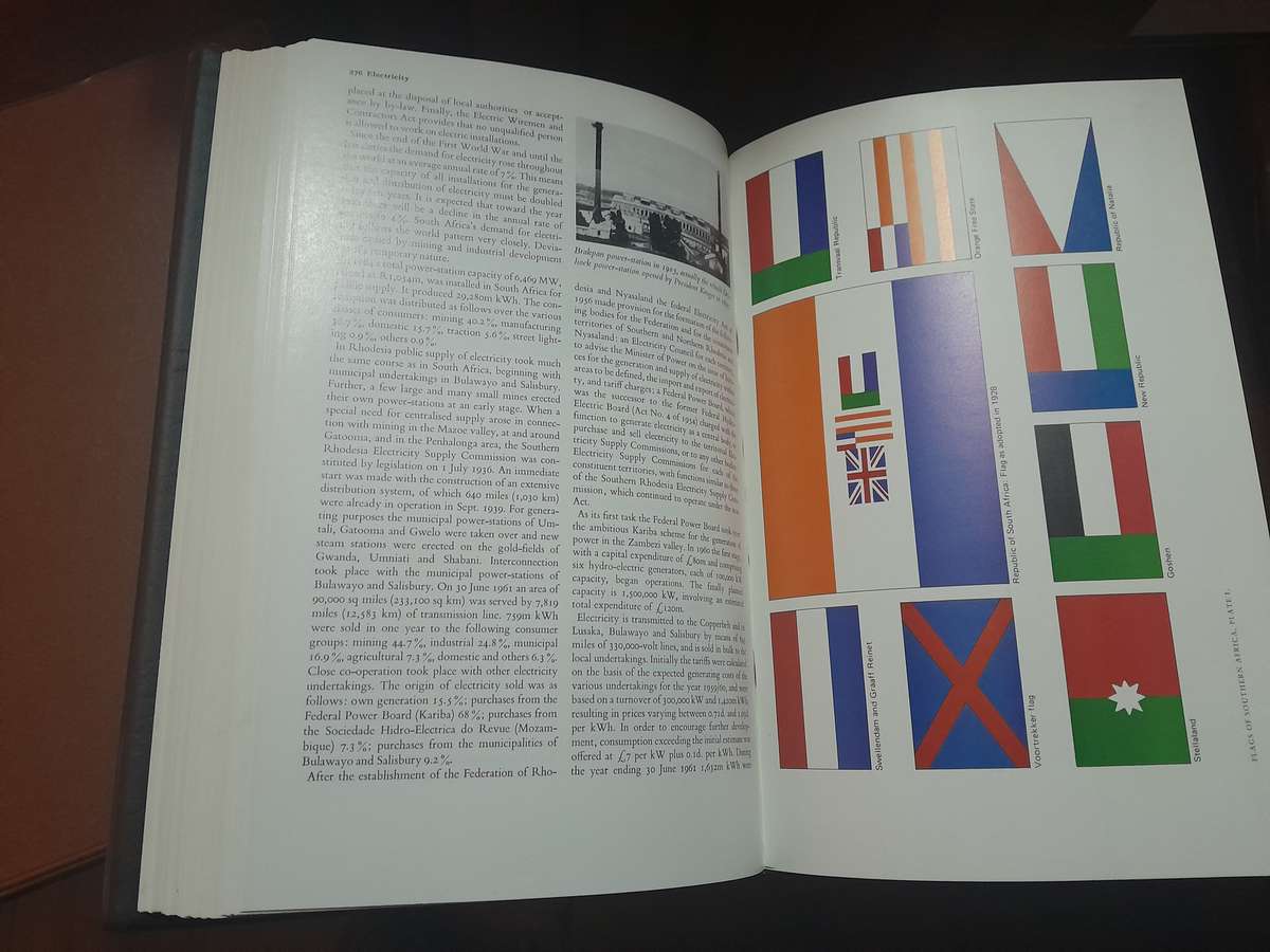 Standard Encyclopedia of Southern Africa - full set of 12