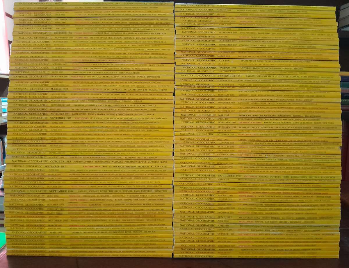 128 National Geographic magazines