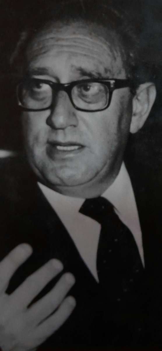 Henry Kissinger - Years of Upheaval