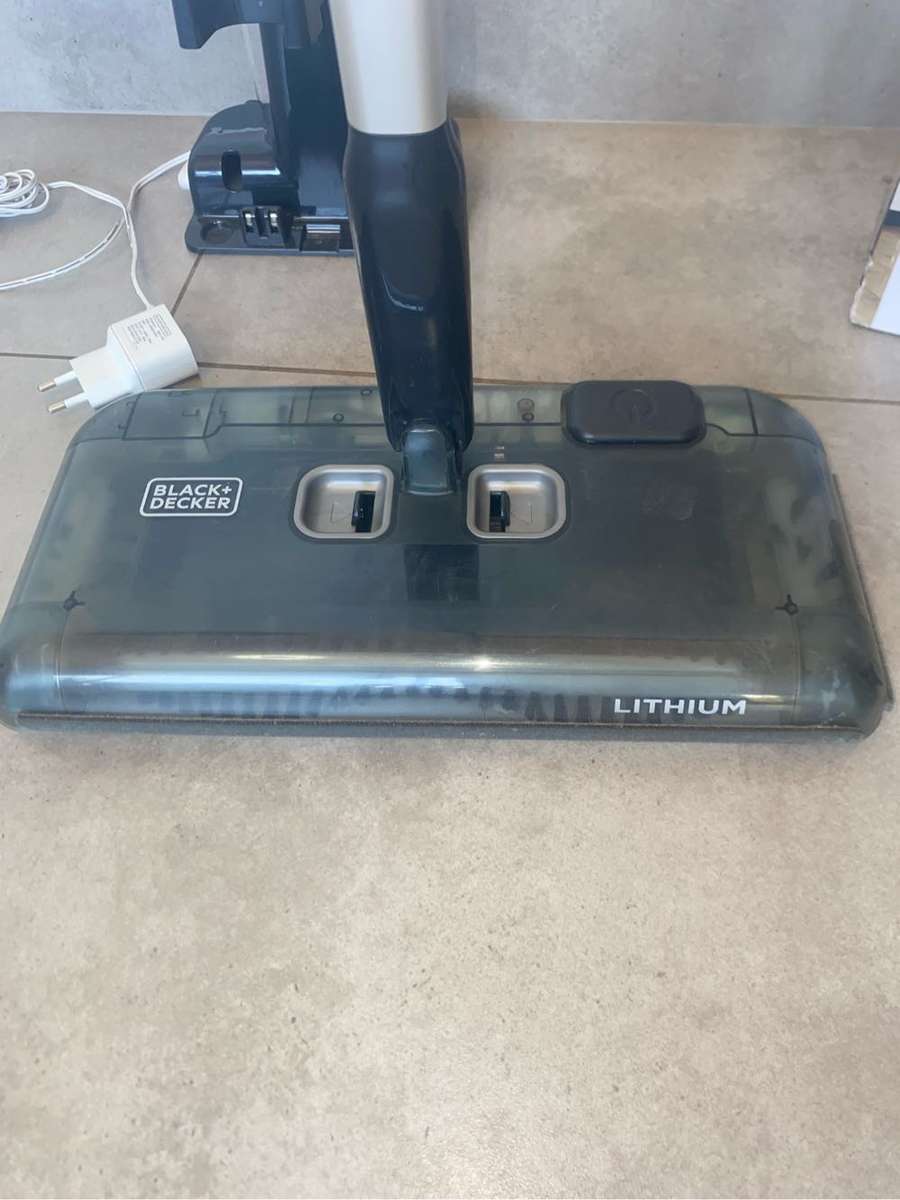 BLACK+DECKER - 10.8WH LITHIUM-ION FLOOR SWEEPER - GREY