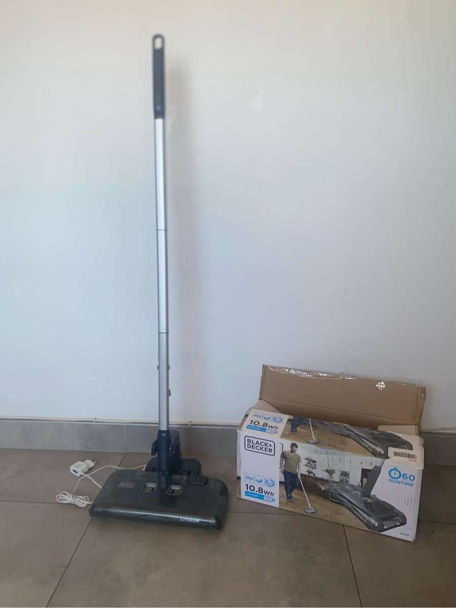 BLACK+DECKER - 10.8WH LITHIUM-ION FLOOR SWEEPER - GREY