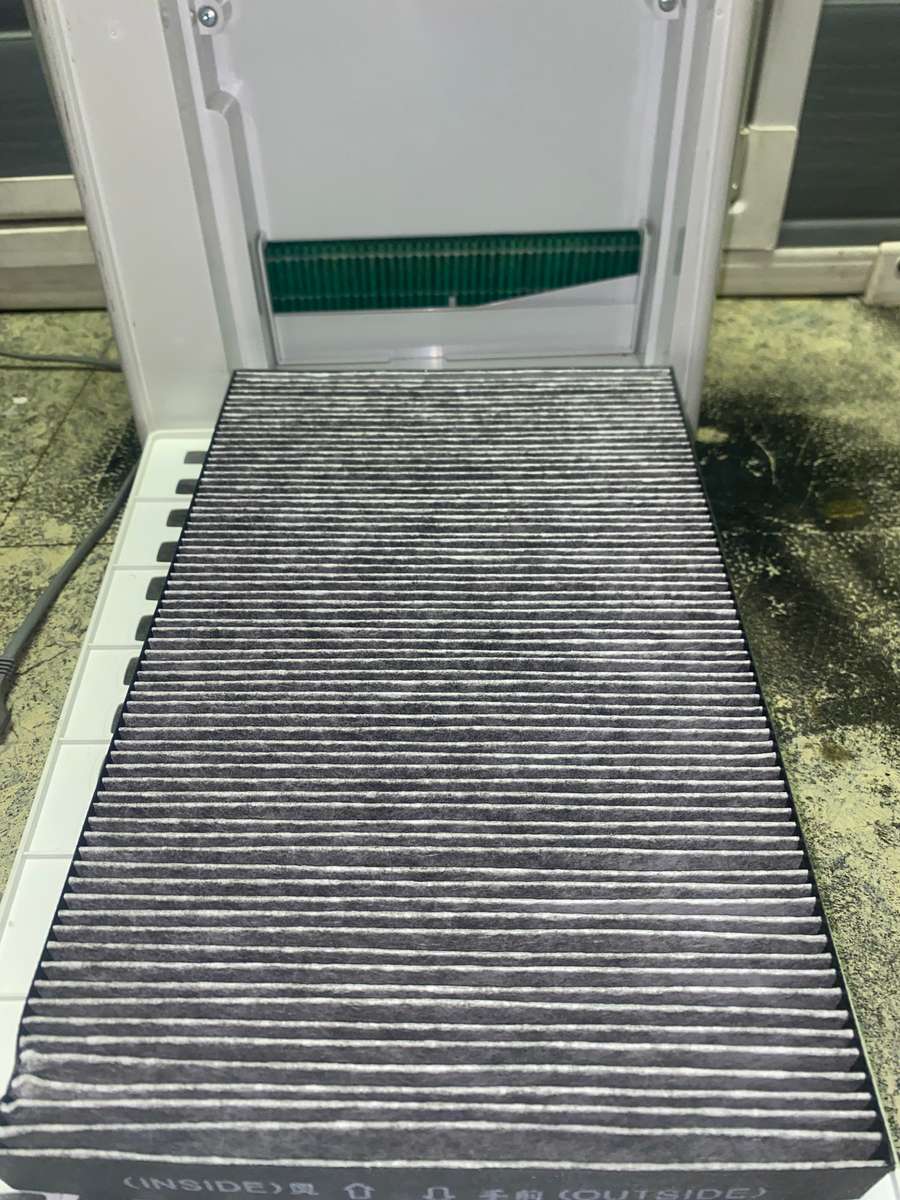 Sharp Air purifier/Humidifier with water tank