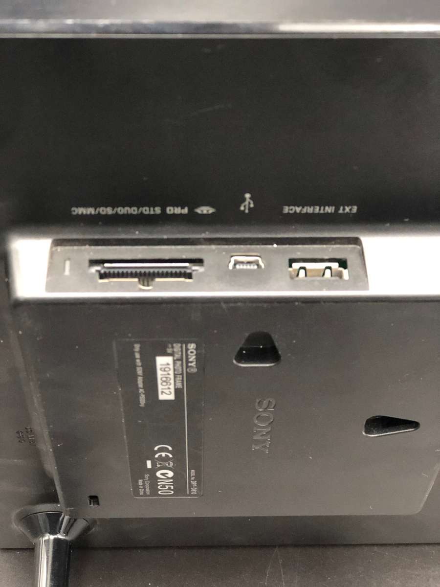 DPF-D810 Sony DPF-D8108 inch Digital Photo Frame, Black