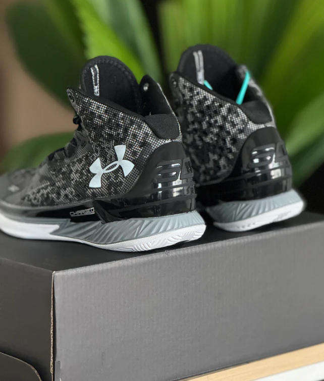 Under Armour Stephen Curry Ml30 Sneakers