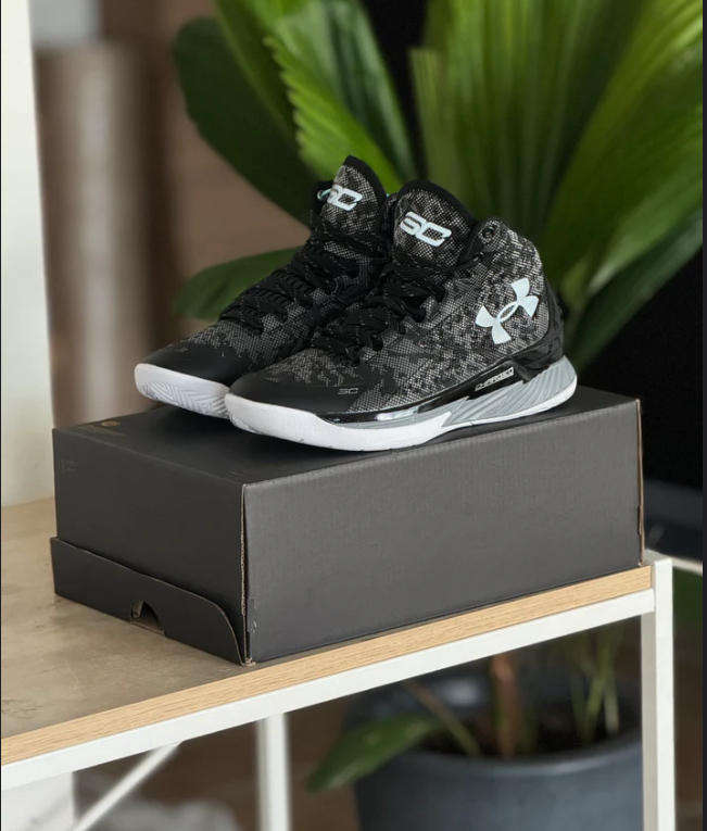 Under Armour Stephen Curry Ml30 Sneakers