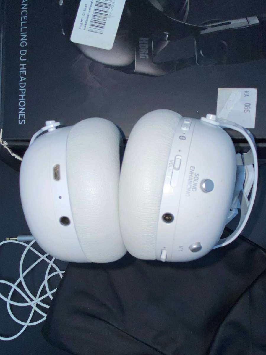 Korg NC-Q1 Smart Noise Cancelling Headphones  white