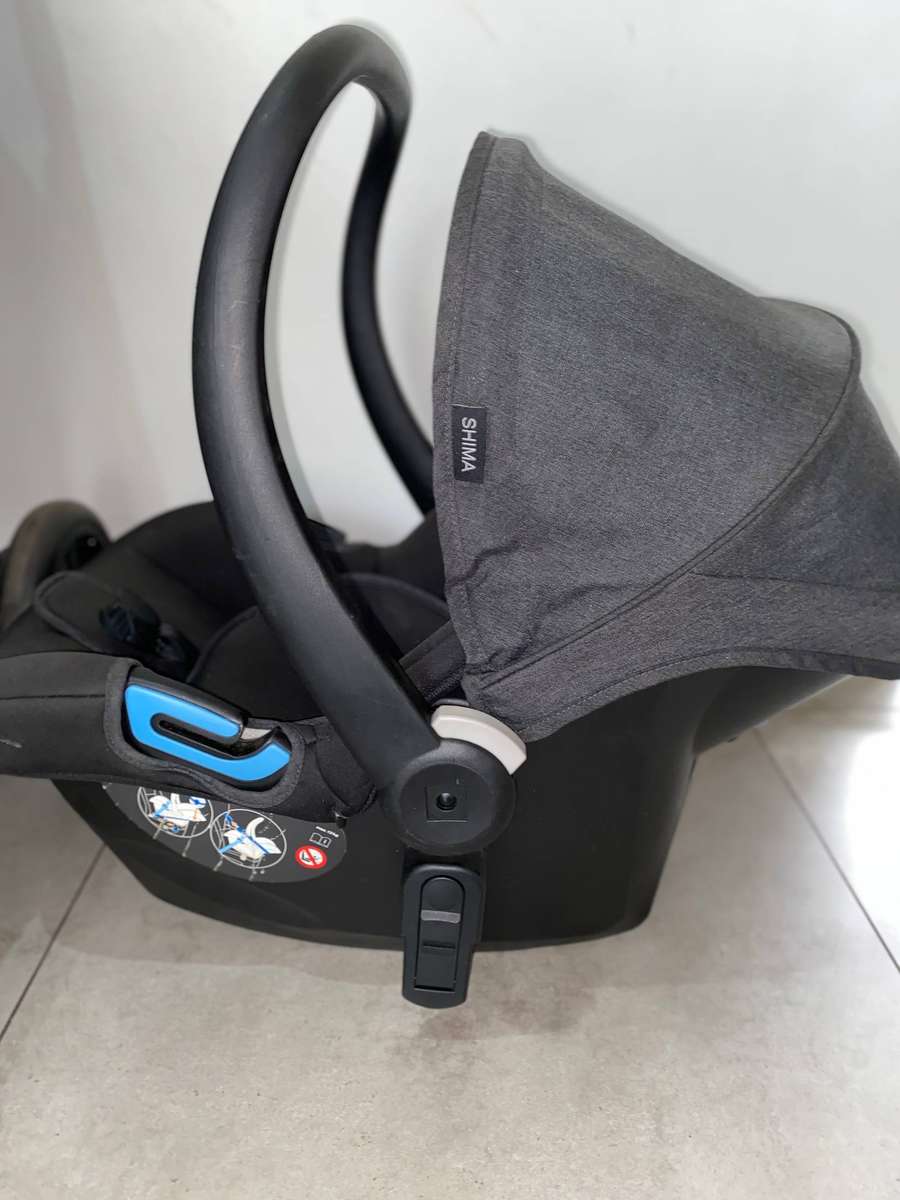 Chelino CBX Onida Flex Travel System with Shima Car Seat (Anthracite)