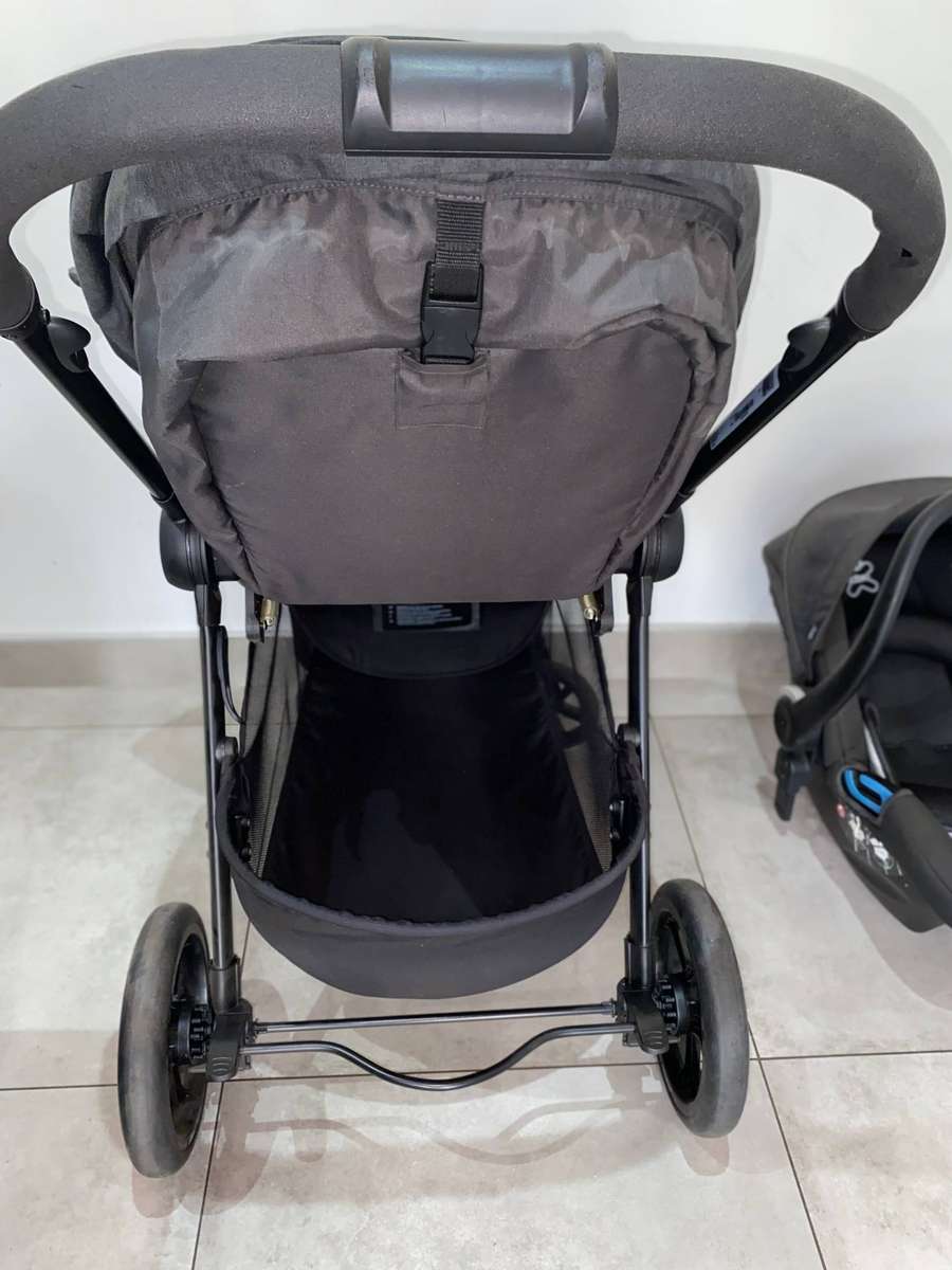 Chelino CBX Onida Flex Travel System with Shima Car Seat (Anthracite)